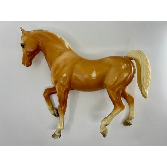 Breyer Vintage Traditional Palomino Family Arabian Stallion - Picture 6 of 6